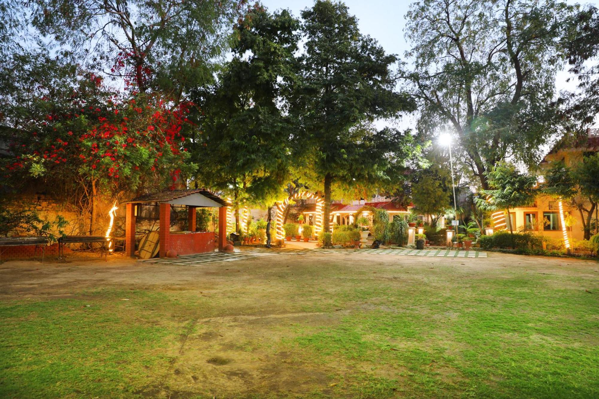 The Byke Grassfield Resort With Outdoor Pool, Shyam Nagar, Jaipur ג'איפור מראה חיצוני תמונה